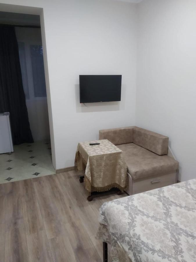 Na Shapsug Guest House ガグラ エクステリア 写真