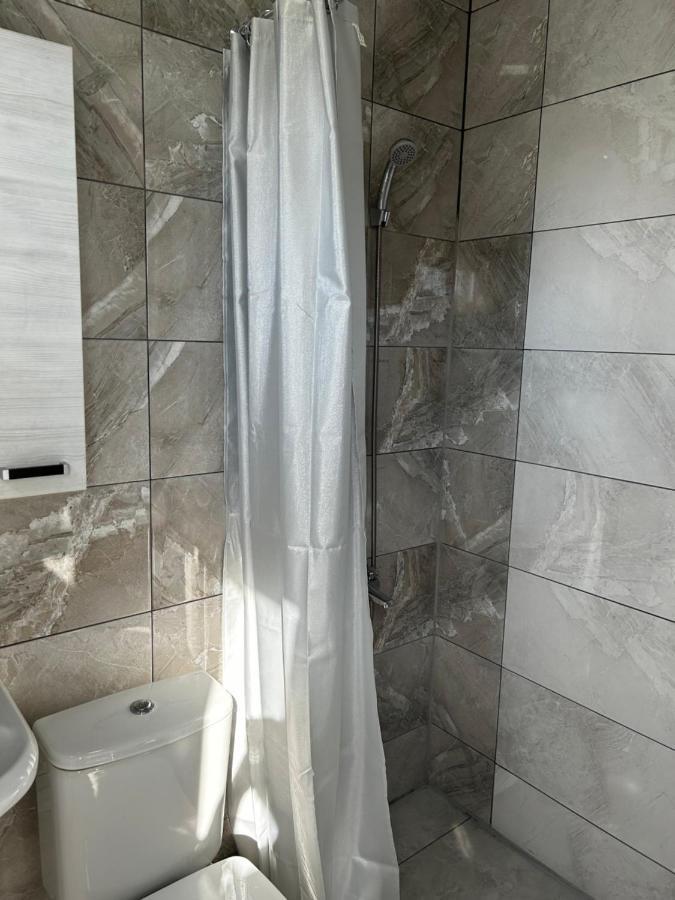 Na Shapsug Guest House ガグラ エクステリア 写真