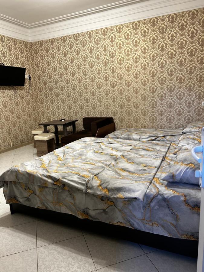 Na Shapsug Guest House ガグラ エクステリア 写真